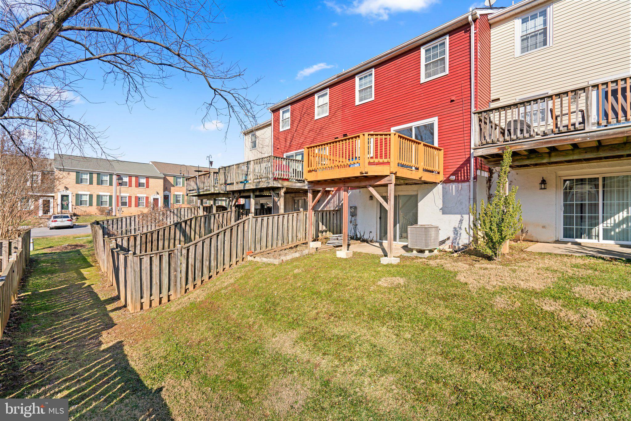 RICHARDSON MEWS - Residential