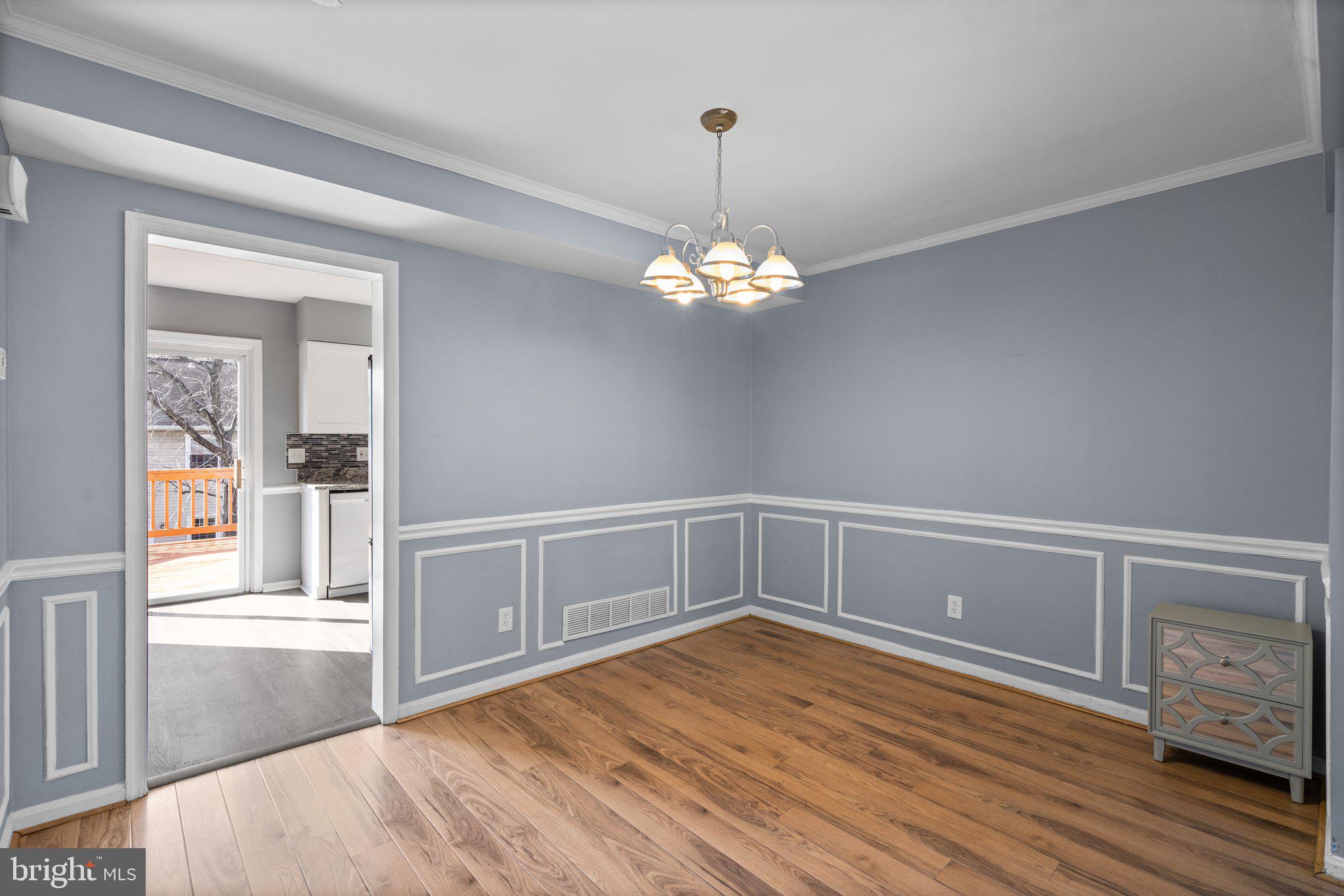 RICHARDSON MEWS - Residential