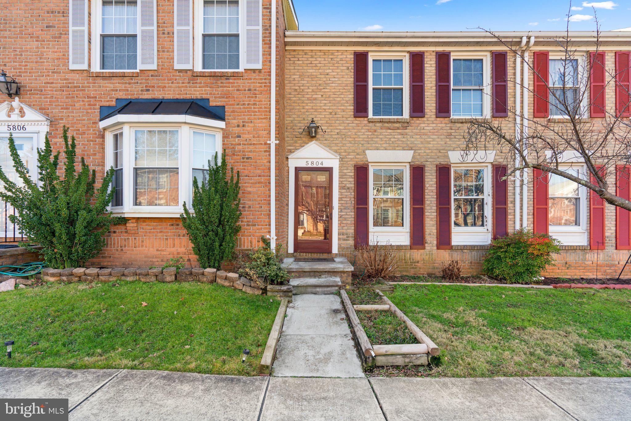 RICHARDSON MEWS - Residential