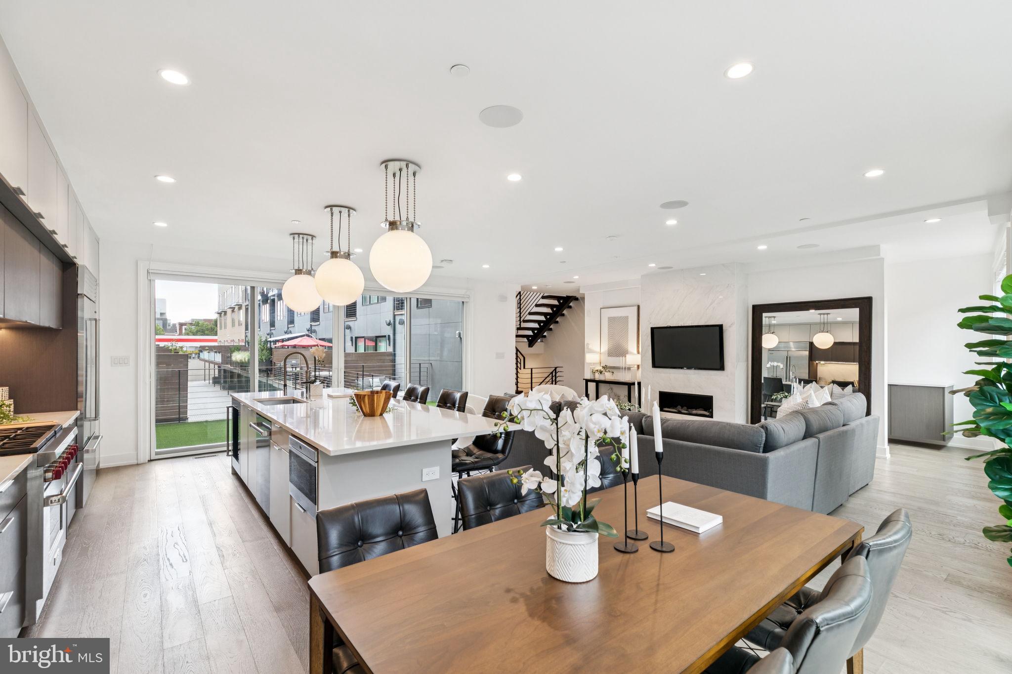 BELLA VISTA - Residential