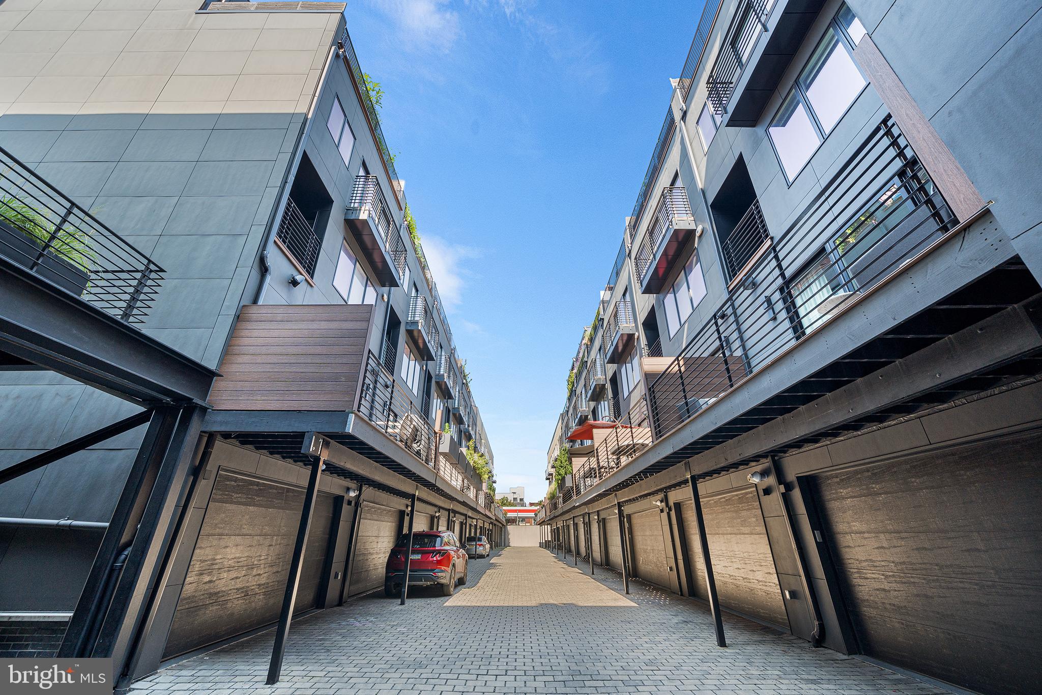 BELLA VISTA - Residential