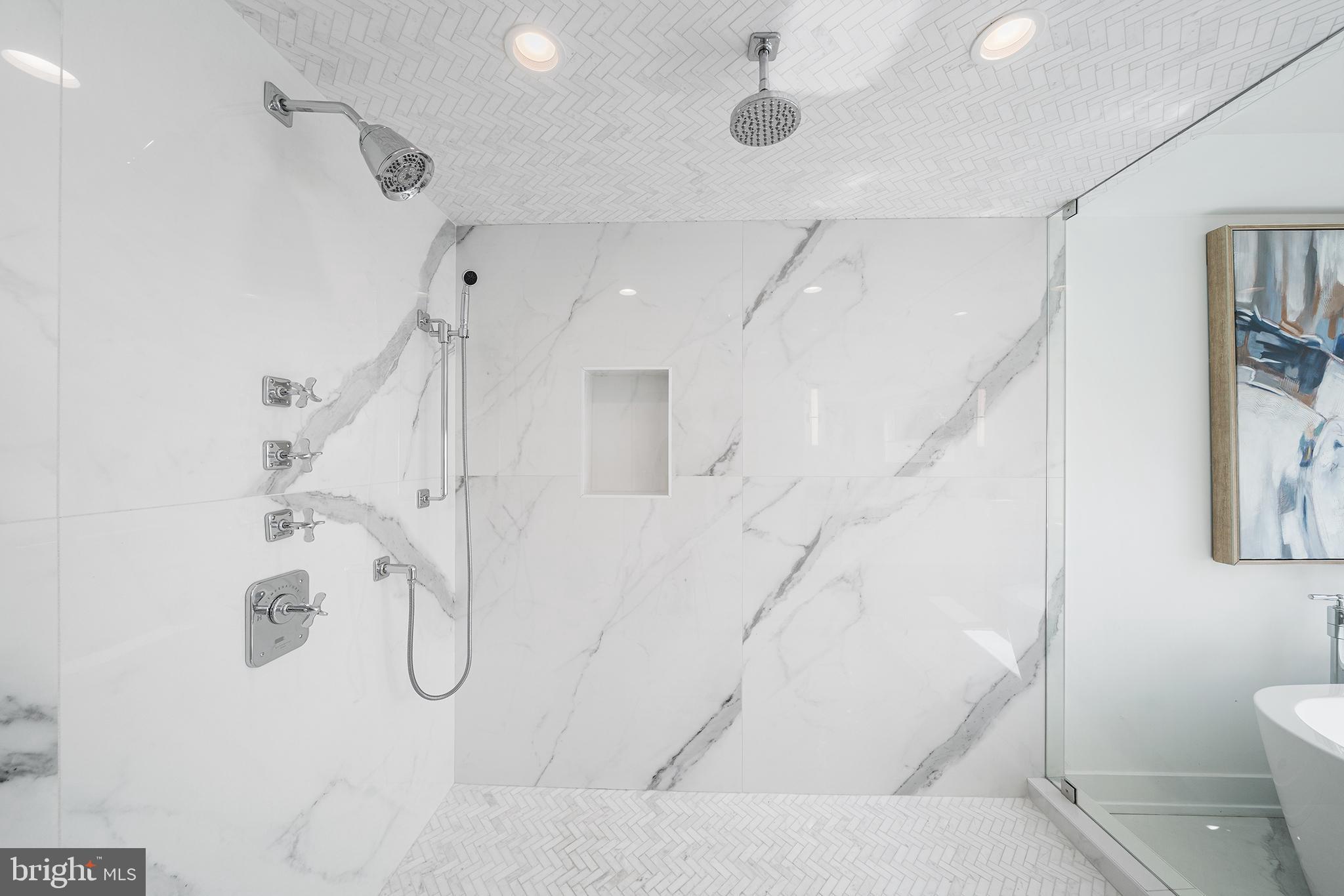 BELLA VISTA - Residential