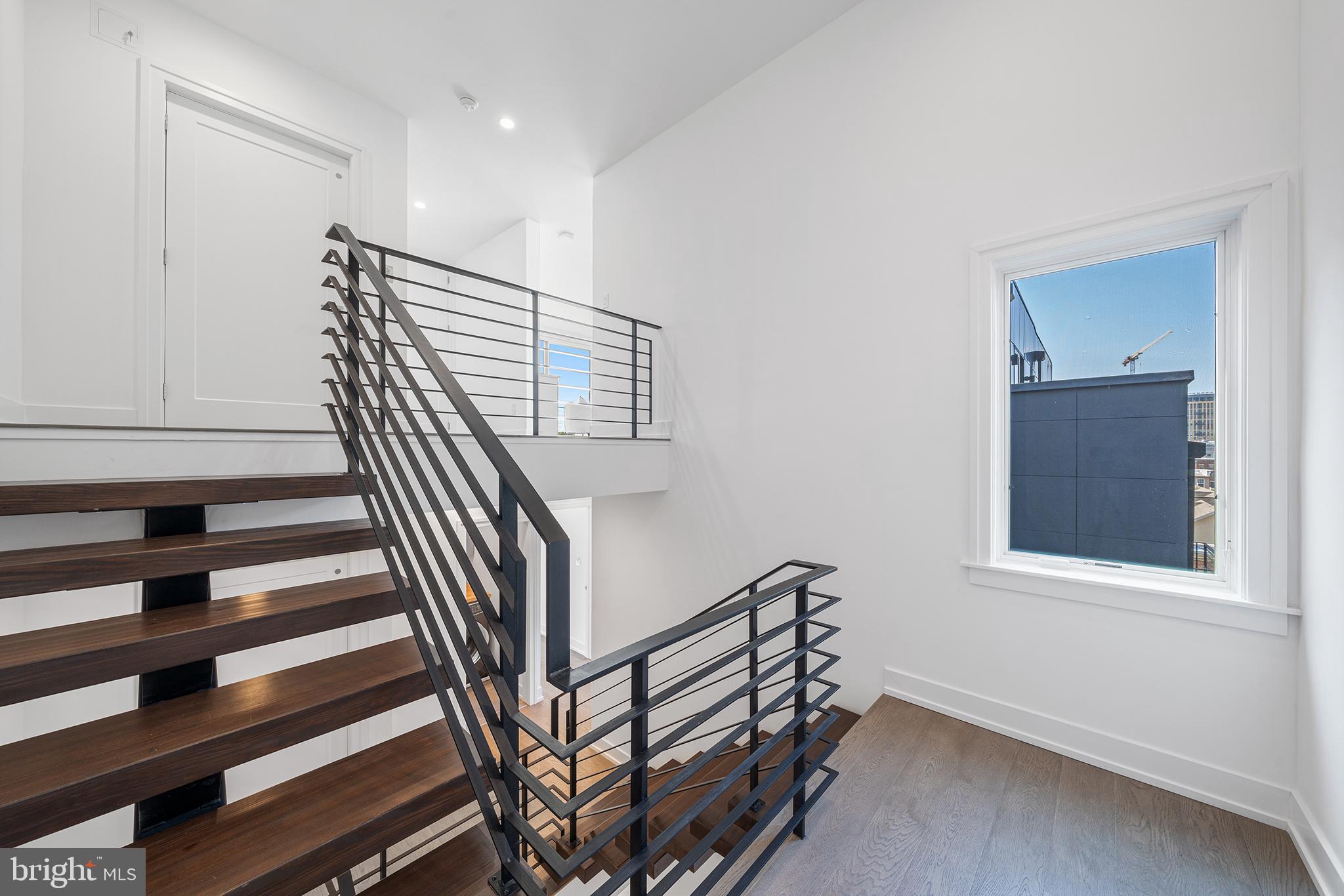 BELLA VISTA - Residential