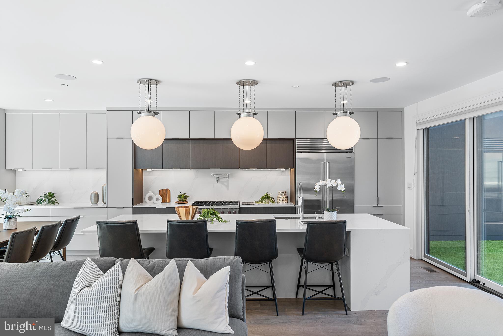 BELLA VISTA - Residential