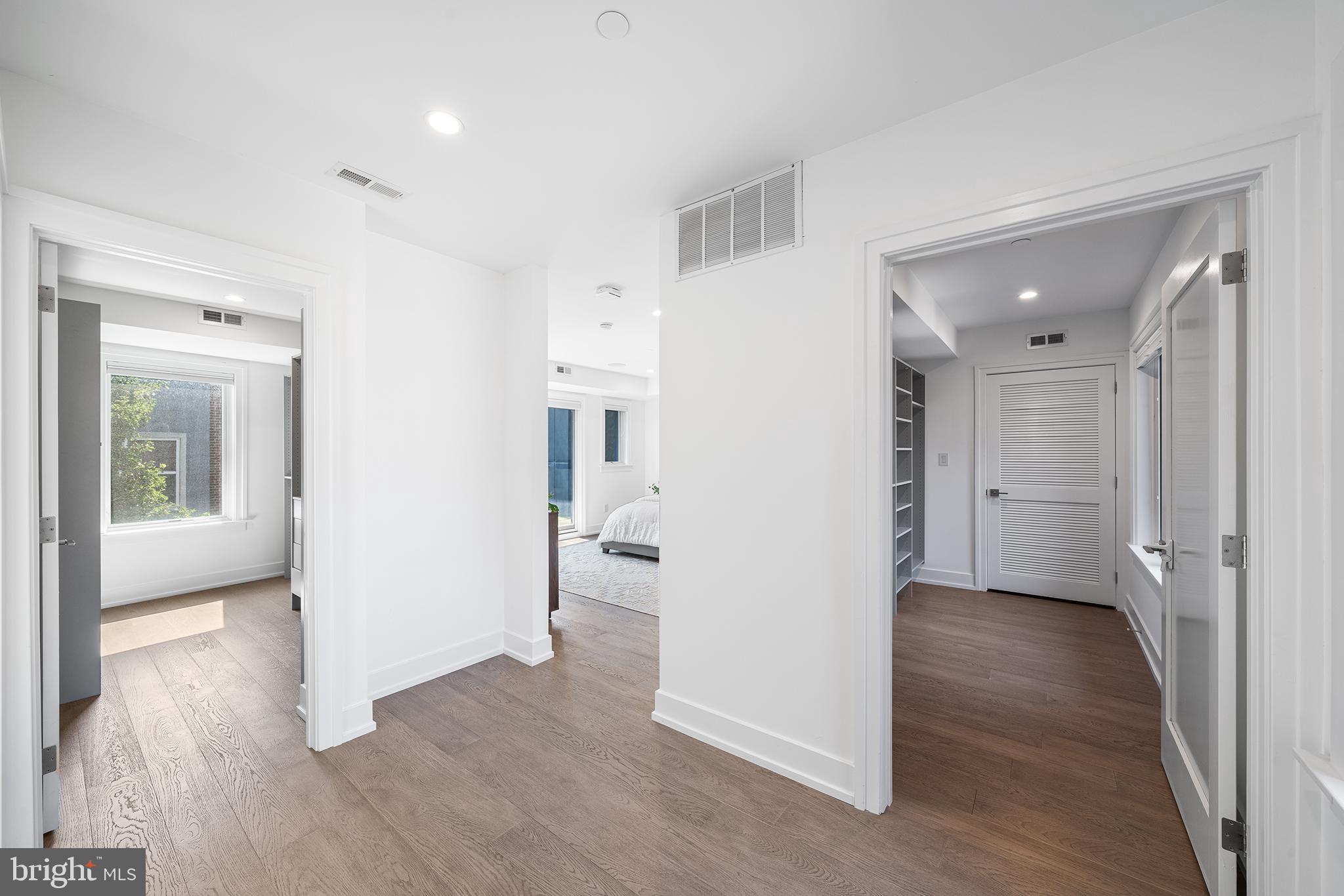 BELLA VISTA - Residential