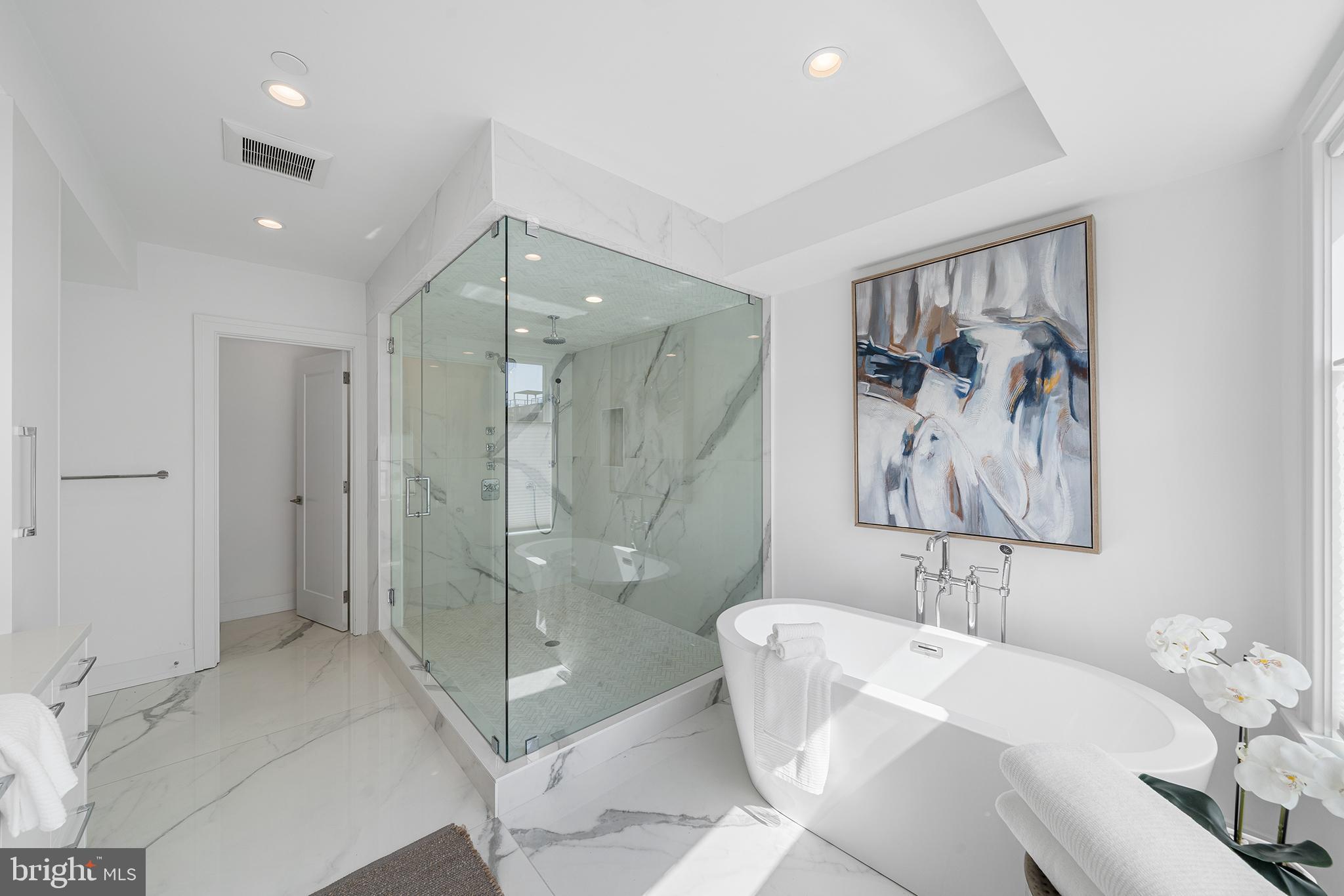 BELLA VISTA - Residential