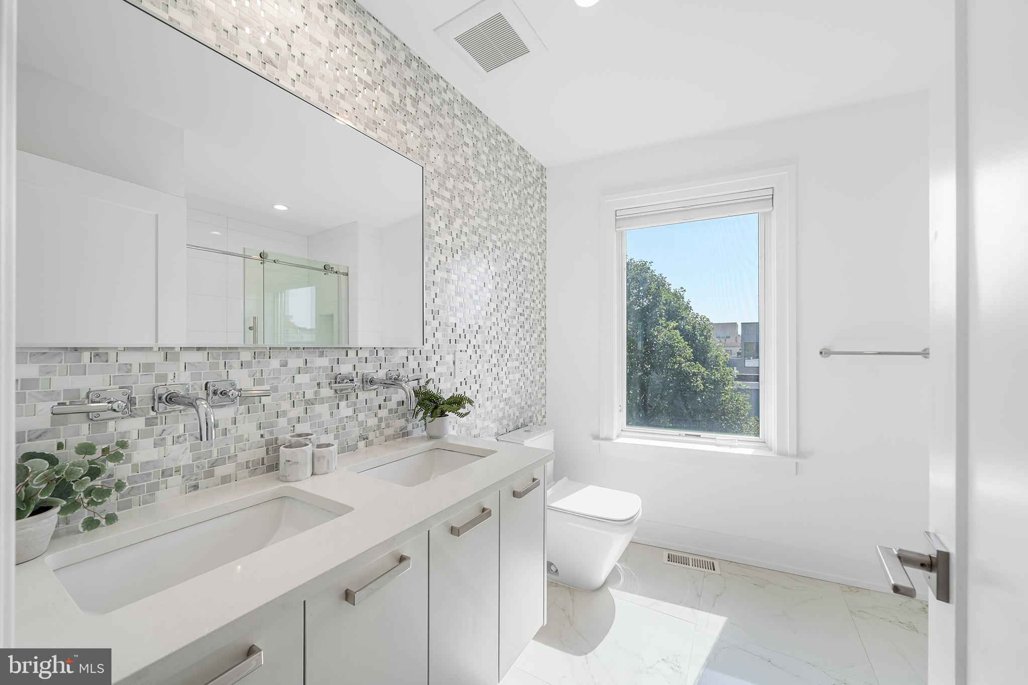 BELLA VISTA - Residential