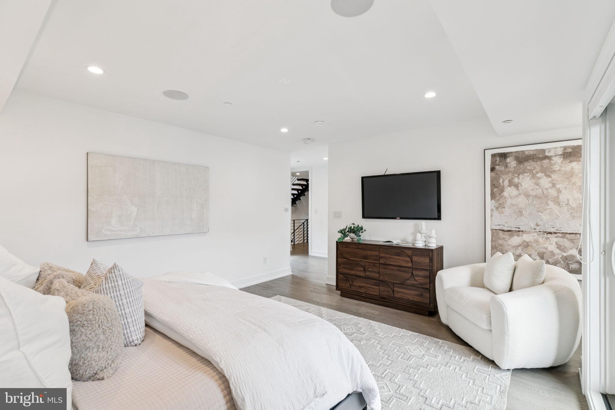 BELLA VISTA - Residential