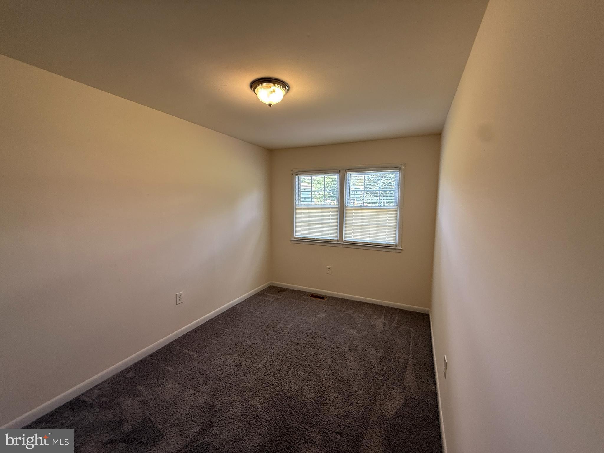 DALE CITY - Residential Lease