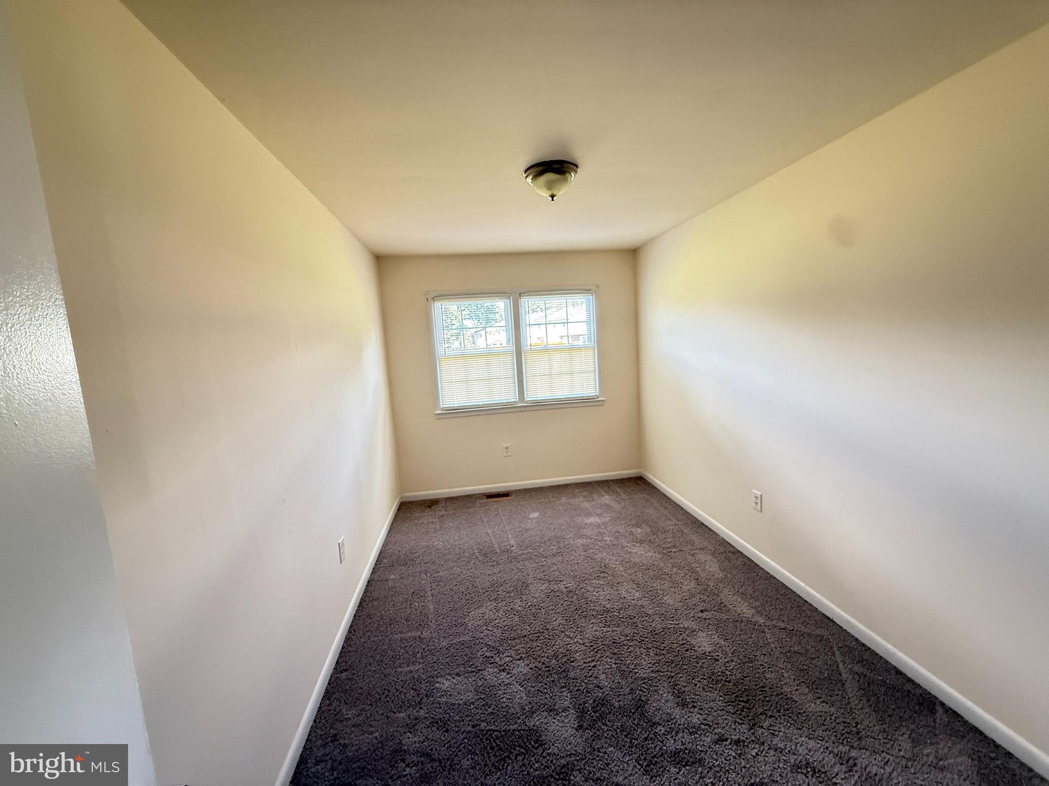 DALE CITY - Residential Lease