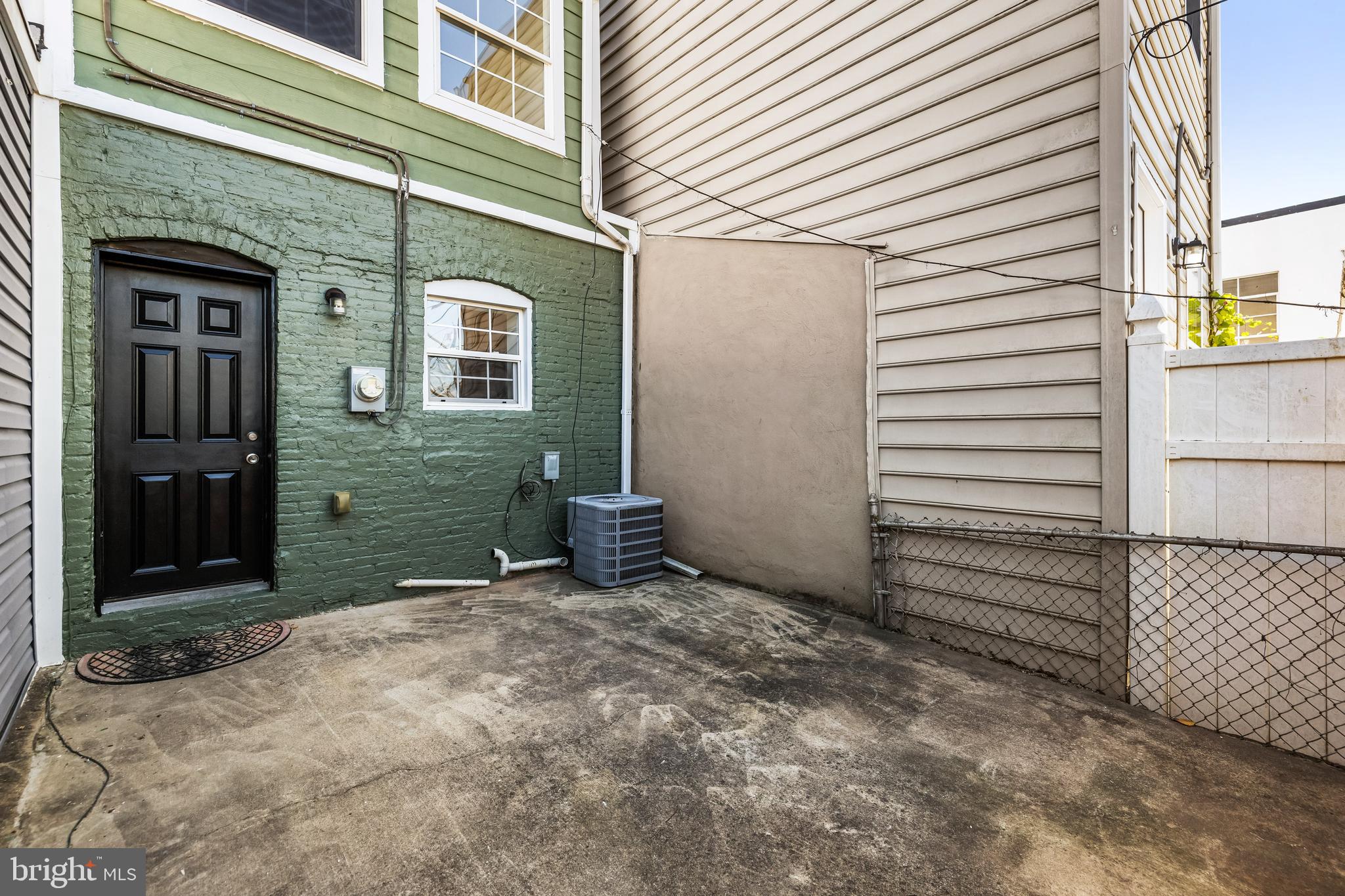 HAMPDEN HISTORIC DISTRICT - Residential