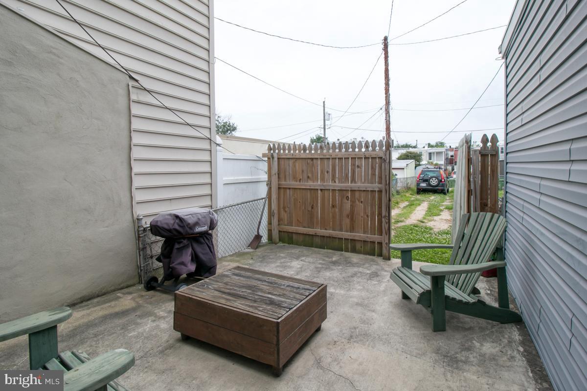 HAMPDEN HISTORIC DISTRICT - Residential