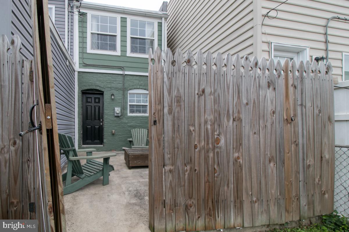 HAMPDEN HISTORIC DISTRICT - Residential