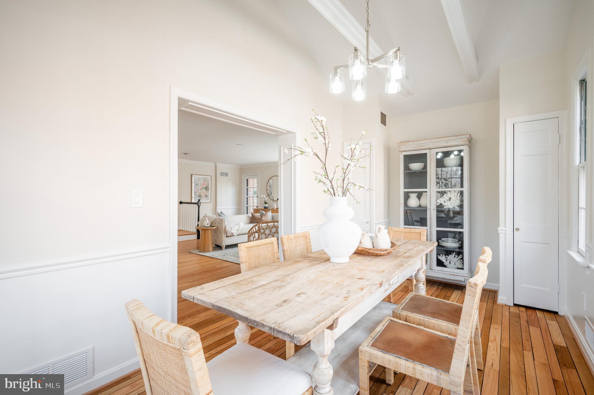 YATES GARDENS - Residential