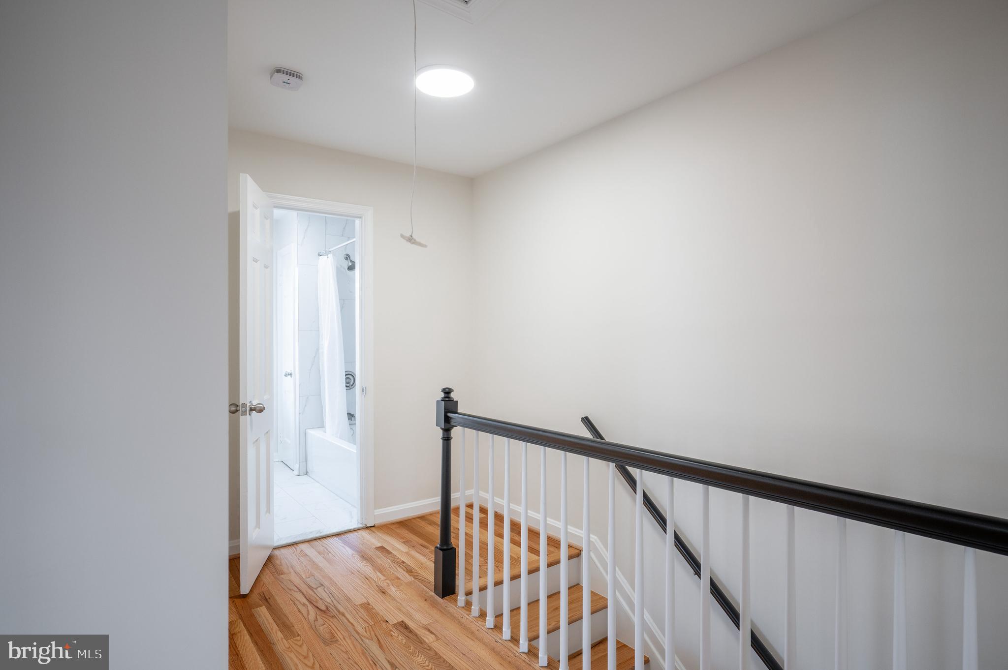 YATES GARDENS - Residential