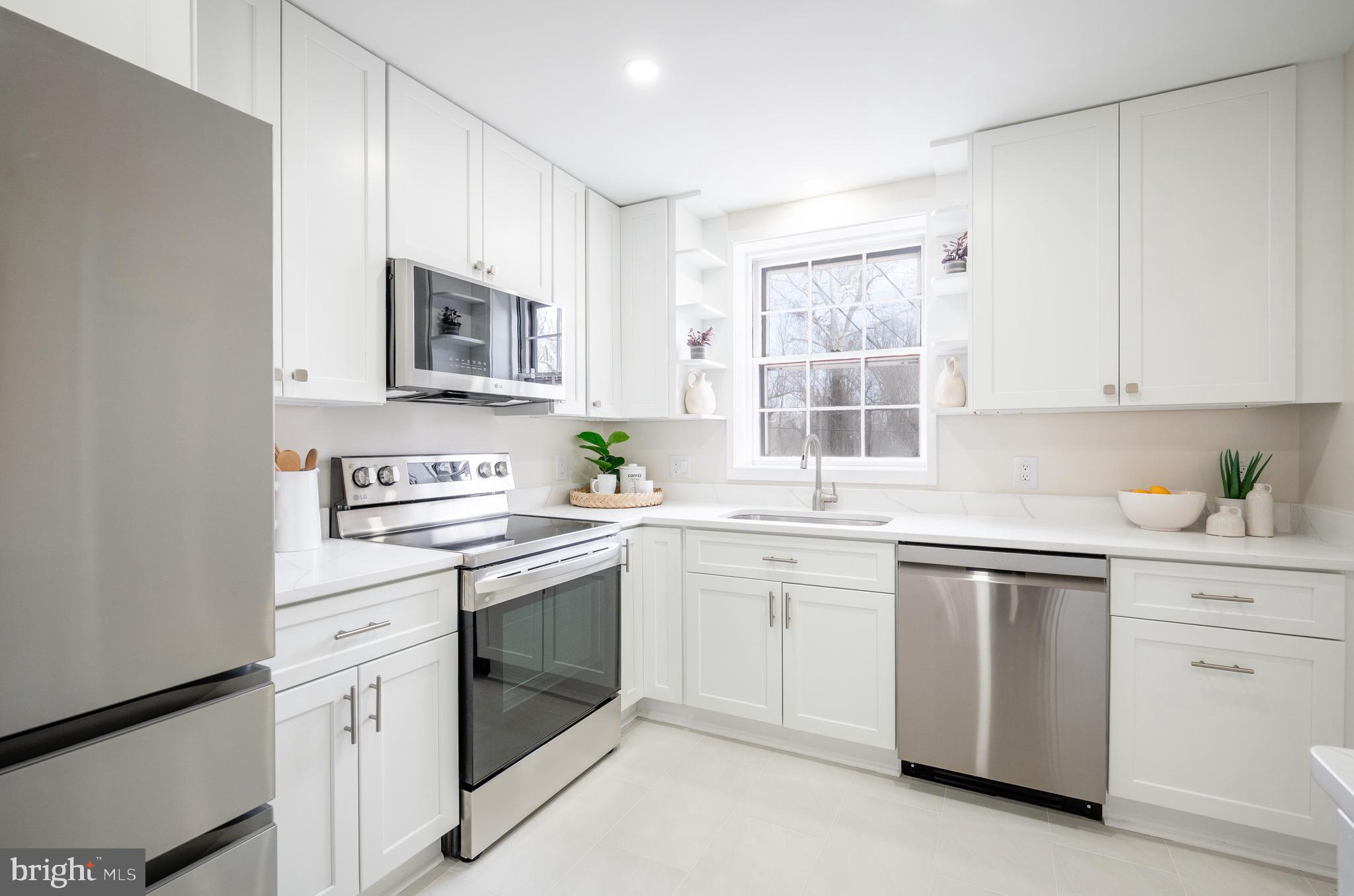 YATES GARDENS - Residential