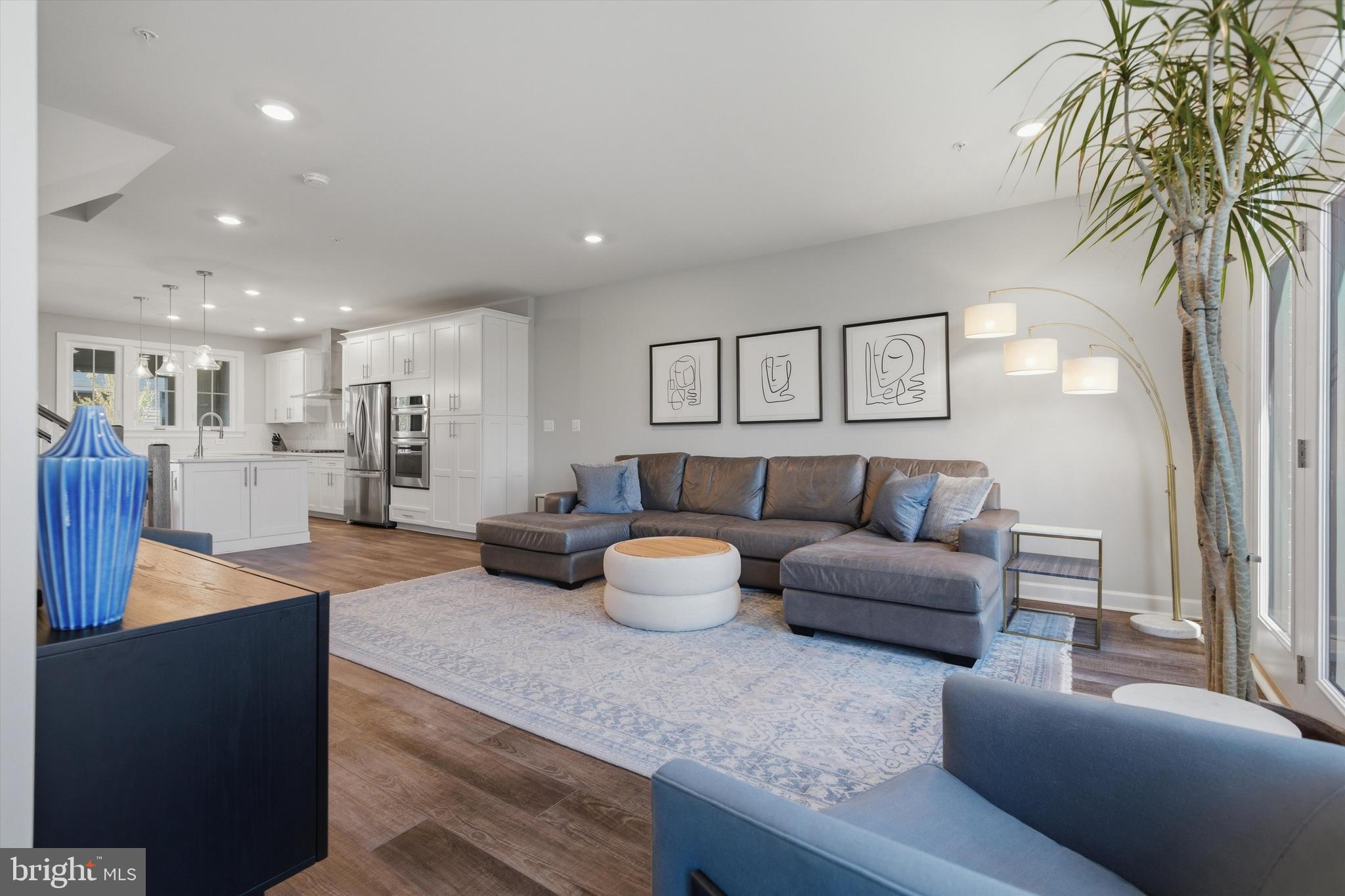 6725 LANGSTON BOULEVARD