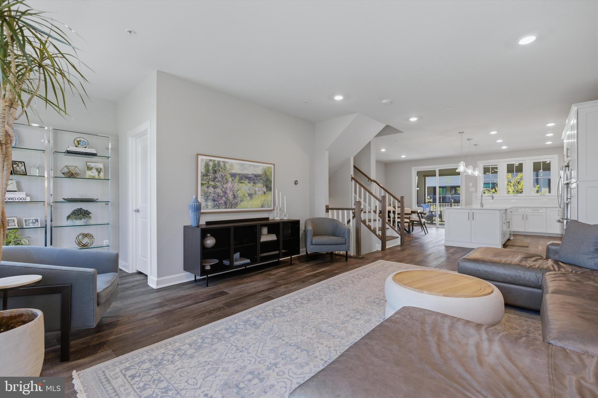 6725 LANGSTON BOULEVARD