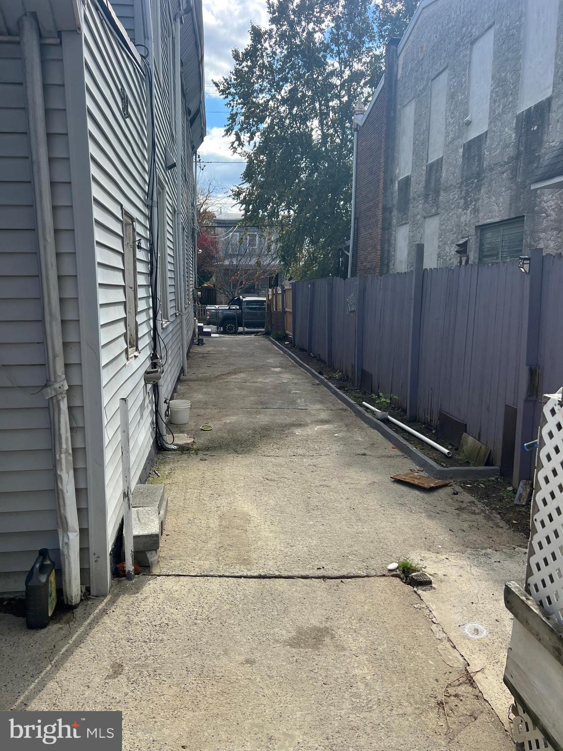 HOLMESBURG - Residential