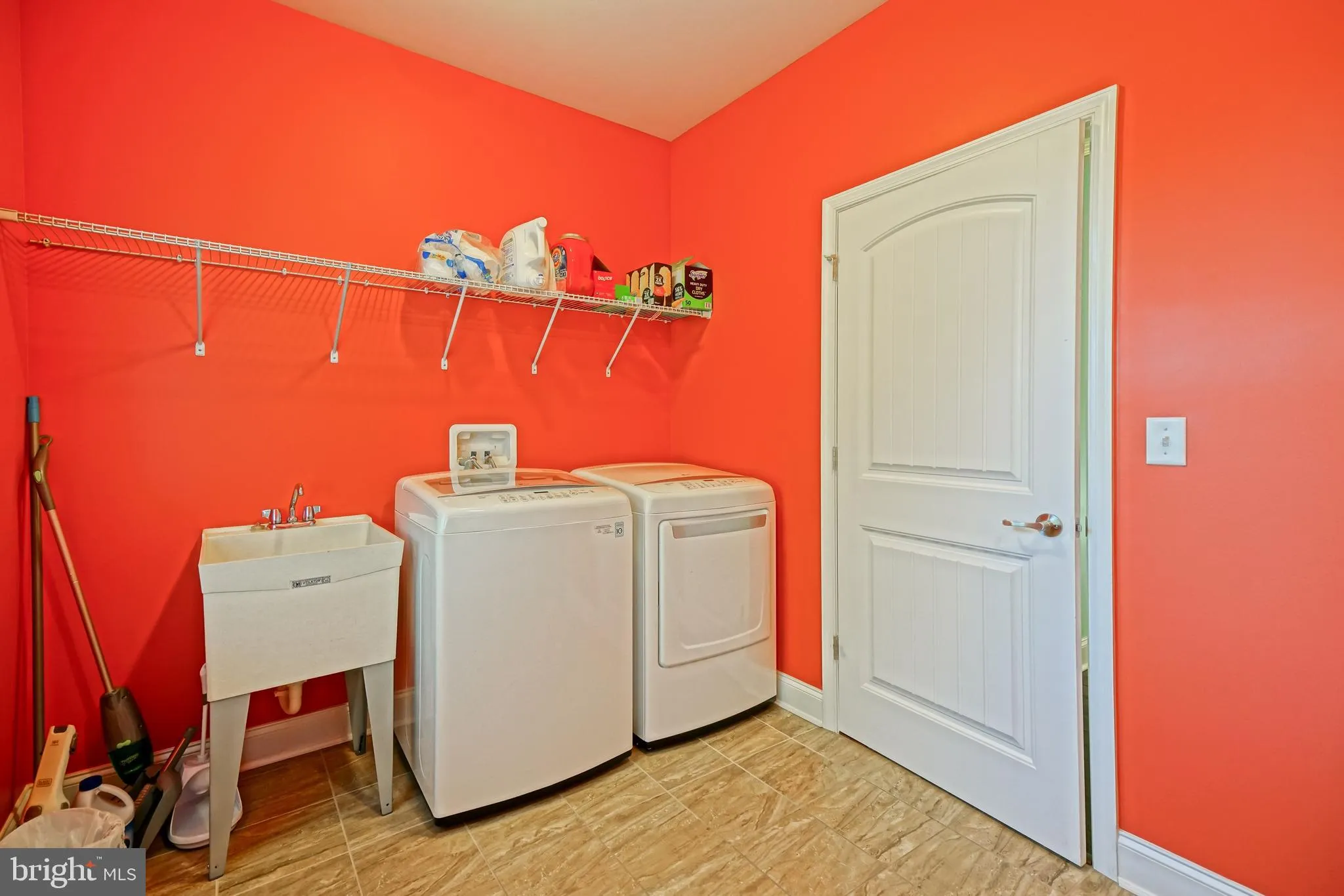 Lewes, Delaware 19958, United States, 4 Bedrooms Bedrooms, ,4 BathroomsBathrooms,Residential,Pending,223951