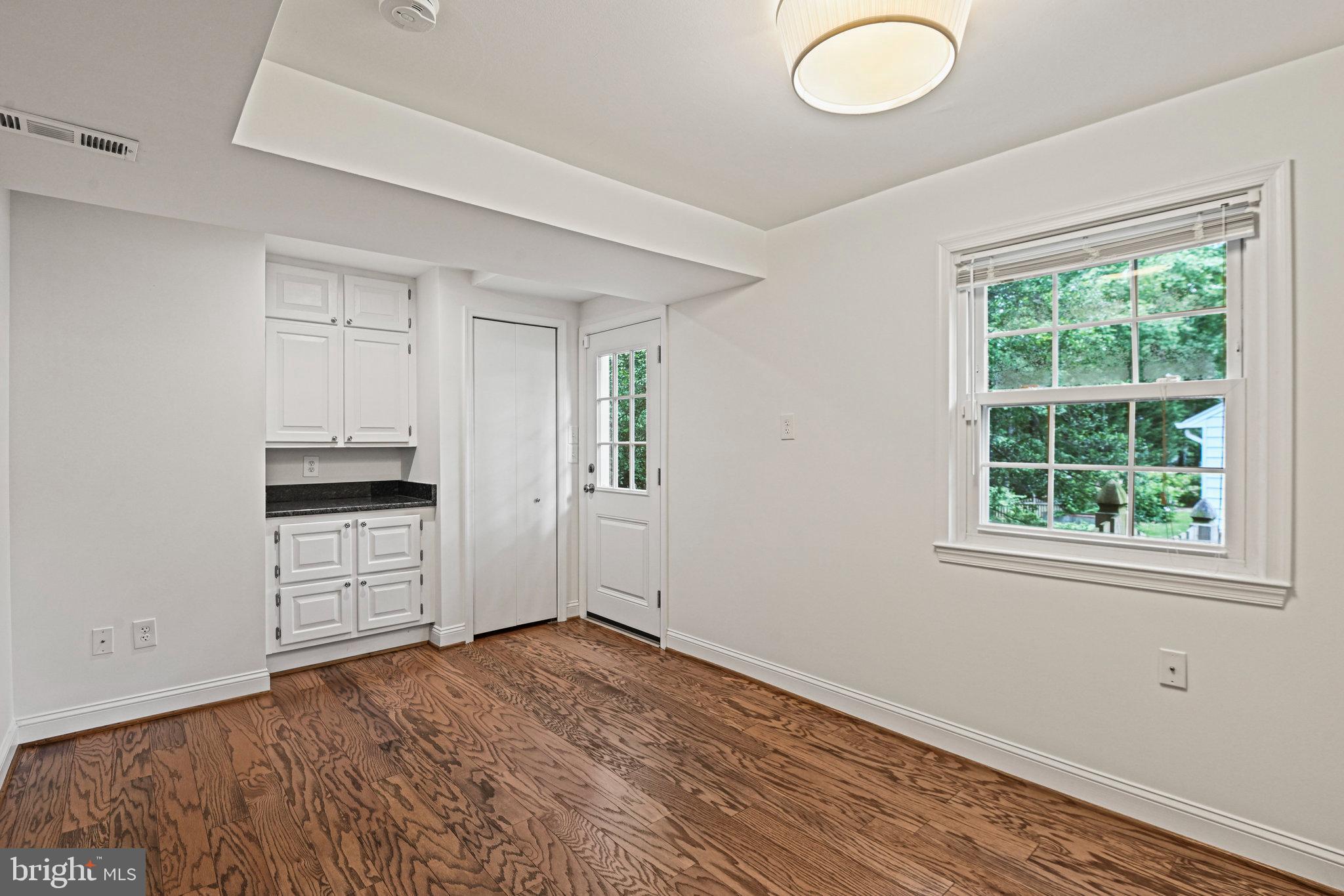 PICKETT ESTATES - Residential