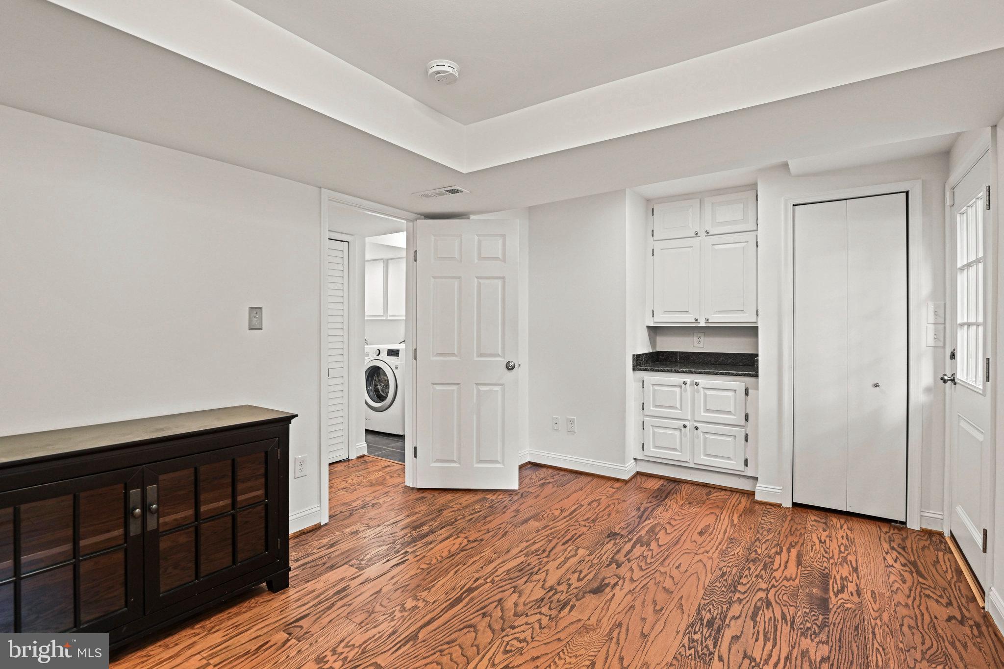 PICKETT ESTATES - Residential