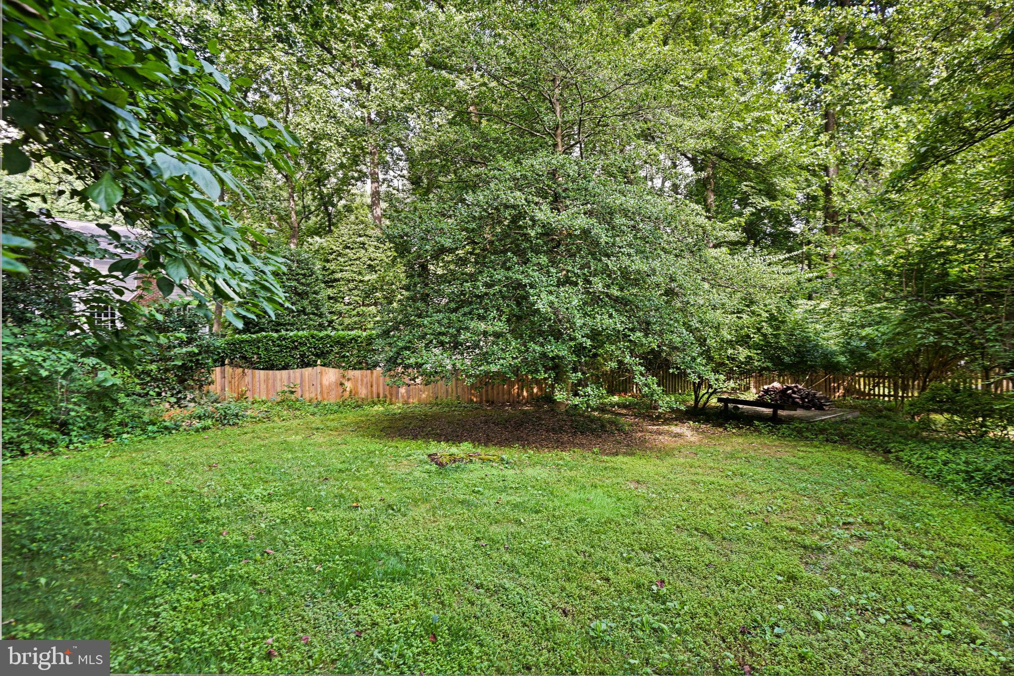 PICKETT ESTATES - Residential