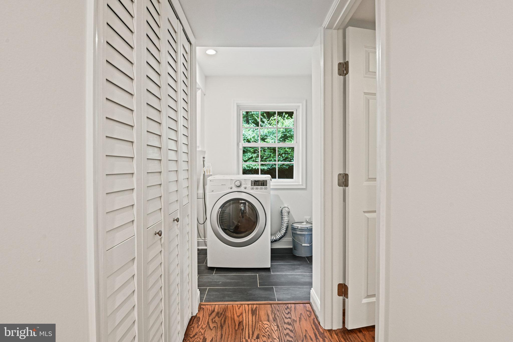 PICKETT ESTATES - Residential