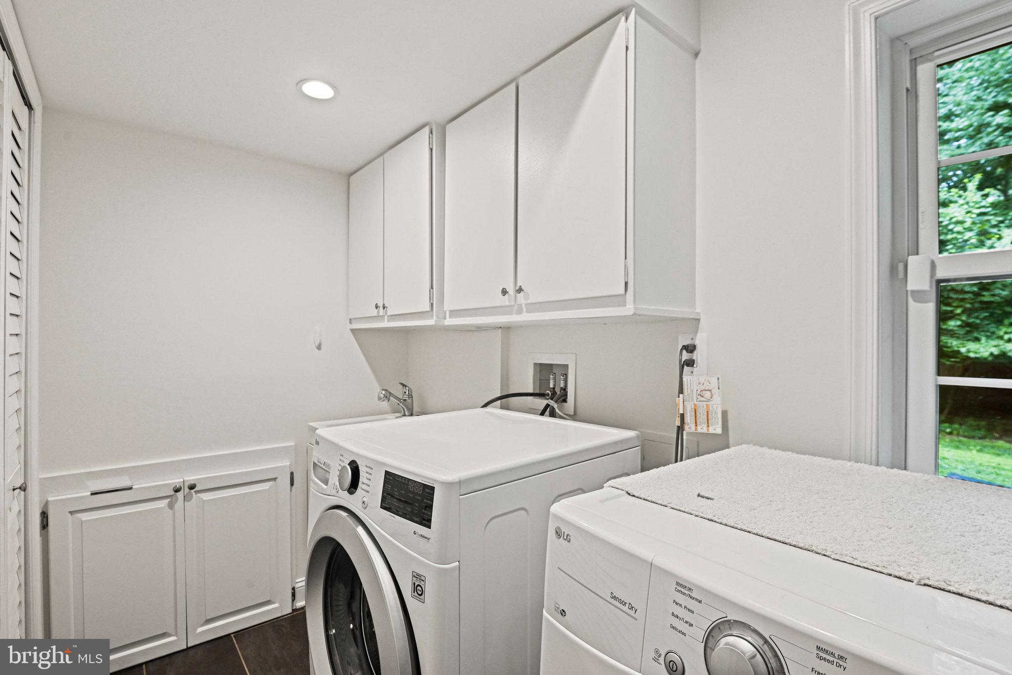 PICKETT ESTATES - Residential