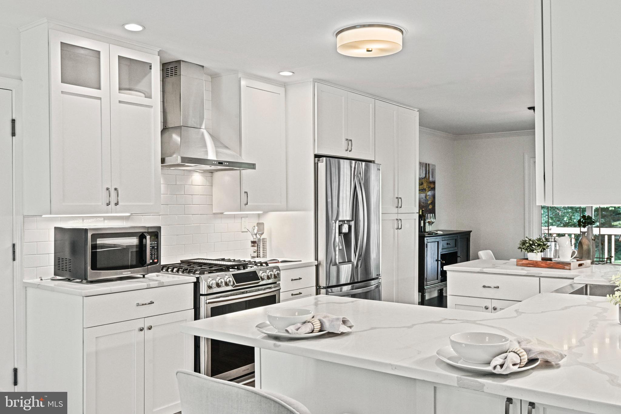 PICKETT ESTATES - Residential