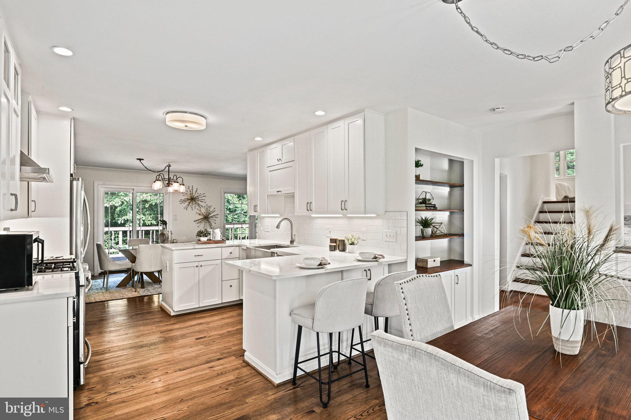 PICKETT ESTATES - Residential