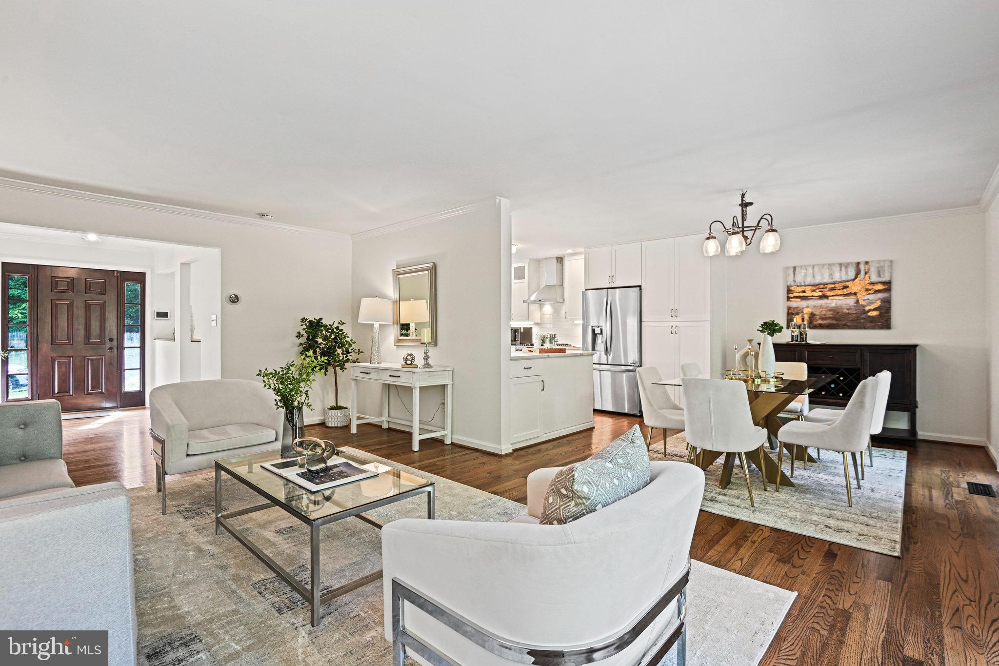 PICKETT ESTATES - Residential