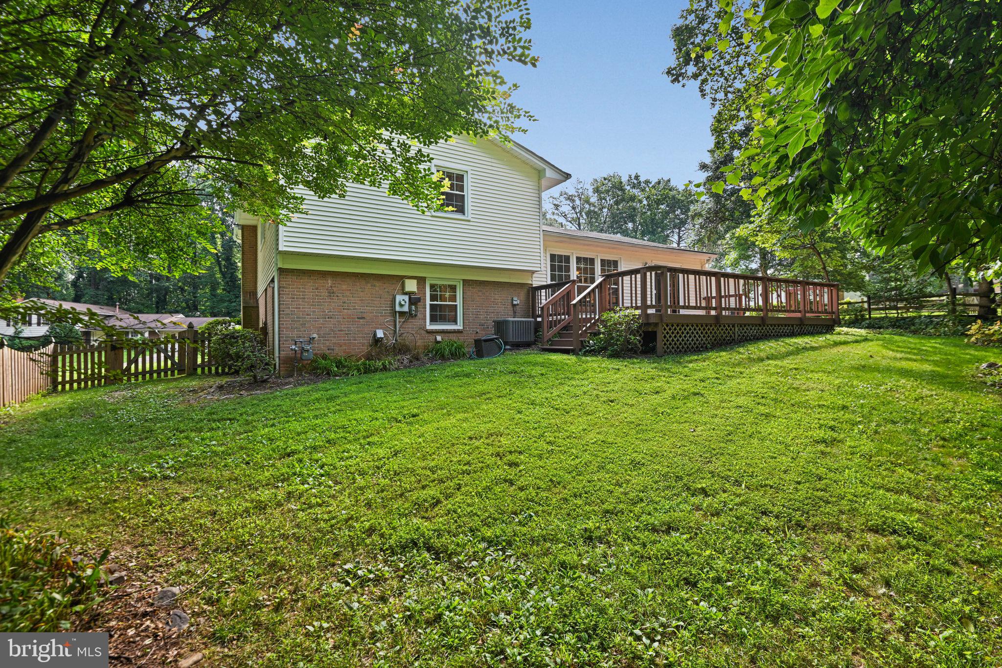 PICKETT ESTATES - Residential