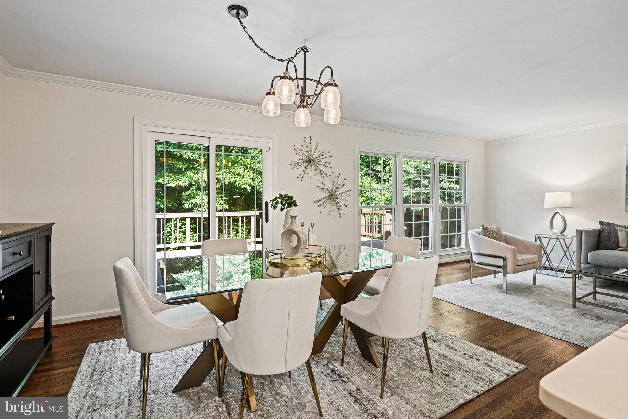 PICKETT ESTATES - Residential