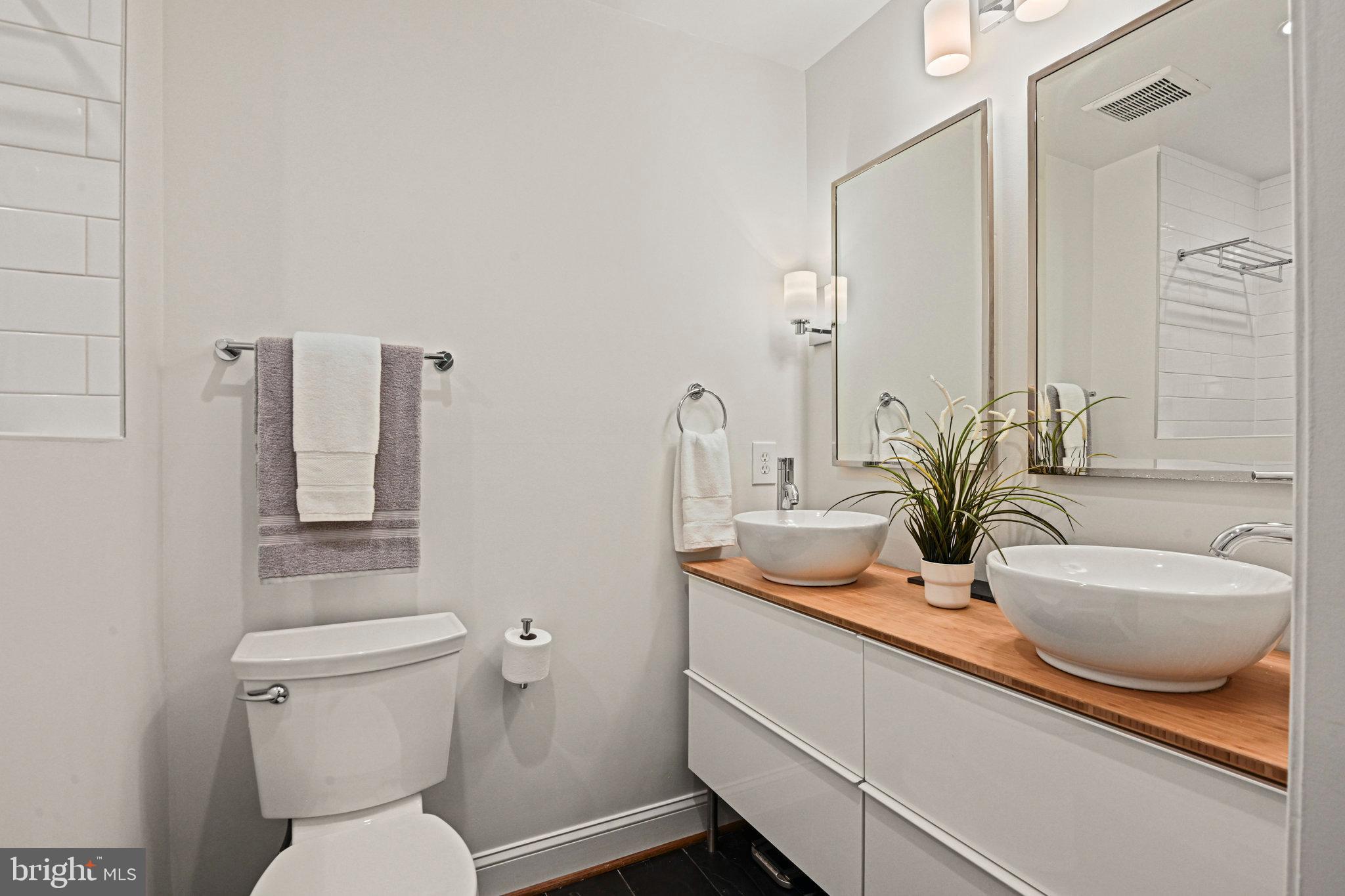 PICKETT ESTATES - Residential