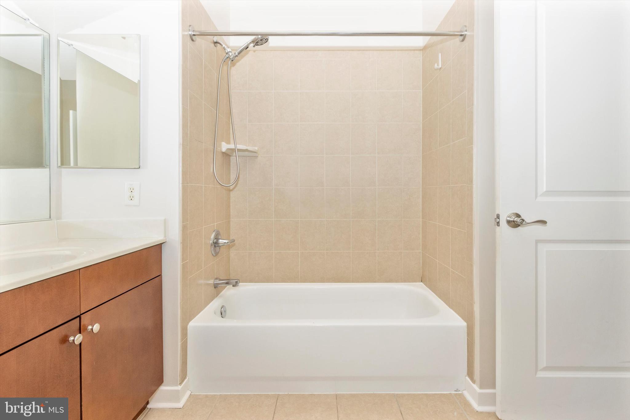 CHARLES VILLAGE - Residential