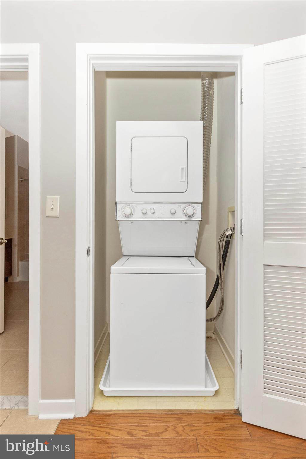 CHARLES VILLAGE - Residential