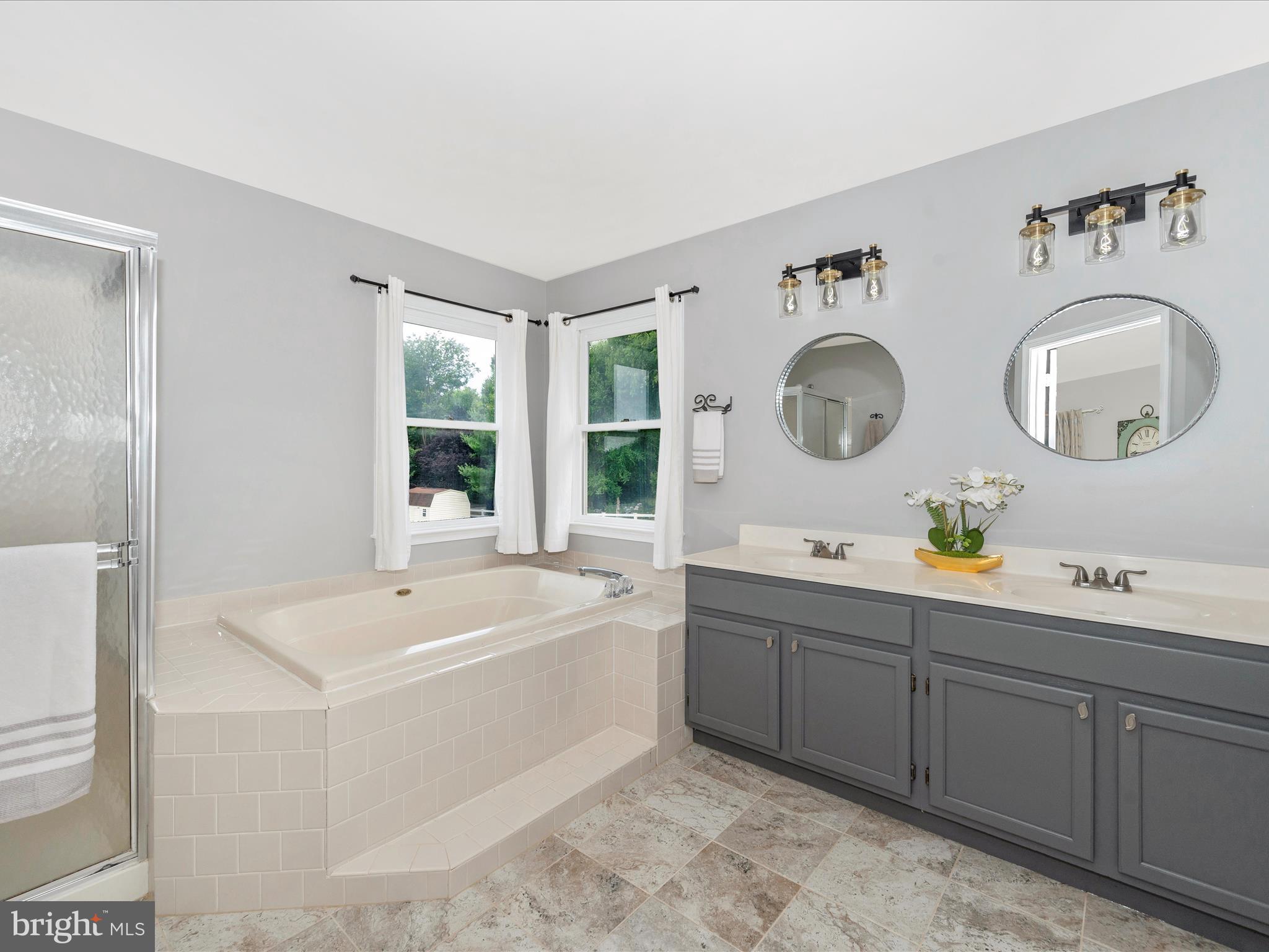 TWIN RIDGE - Residential