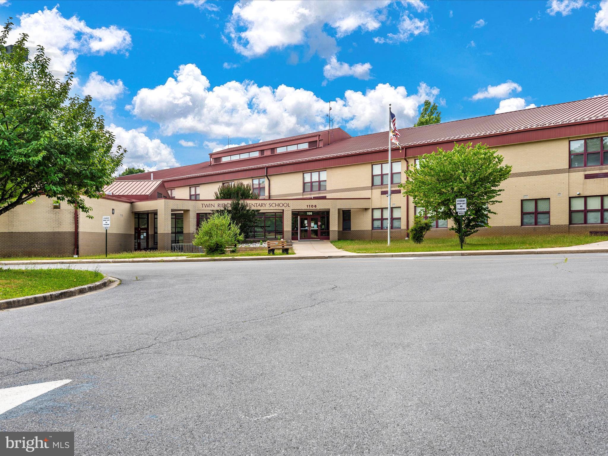 TWIN RIDGE - Residential