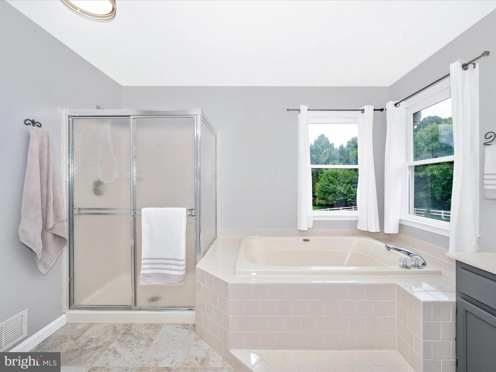 TWIN RIDGE - Residential