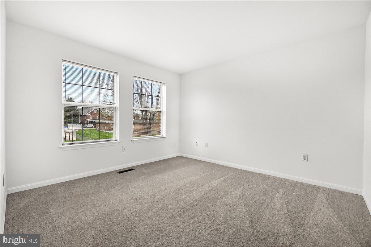 GATEWAY CROSSING - Residential