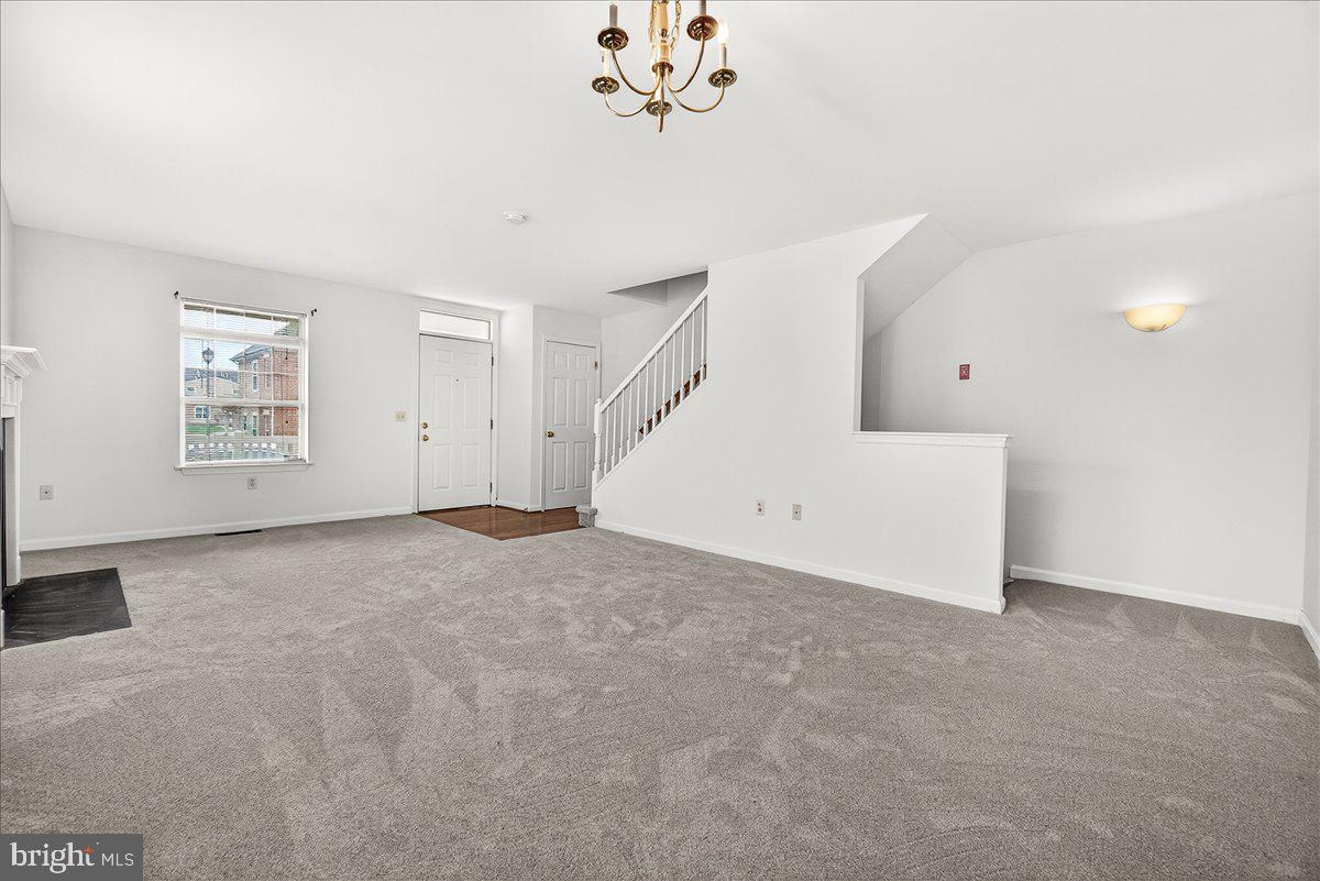 GATEWAY CROSSING - Residential