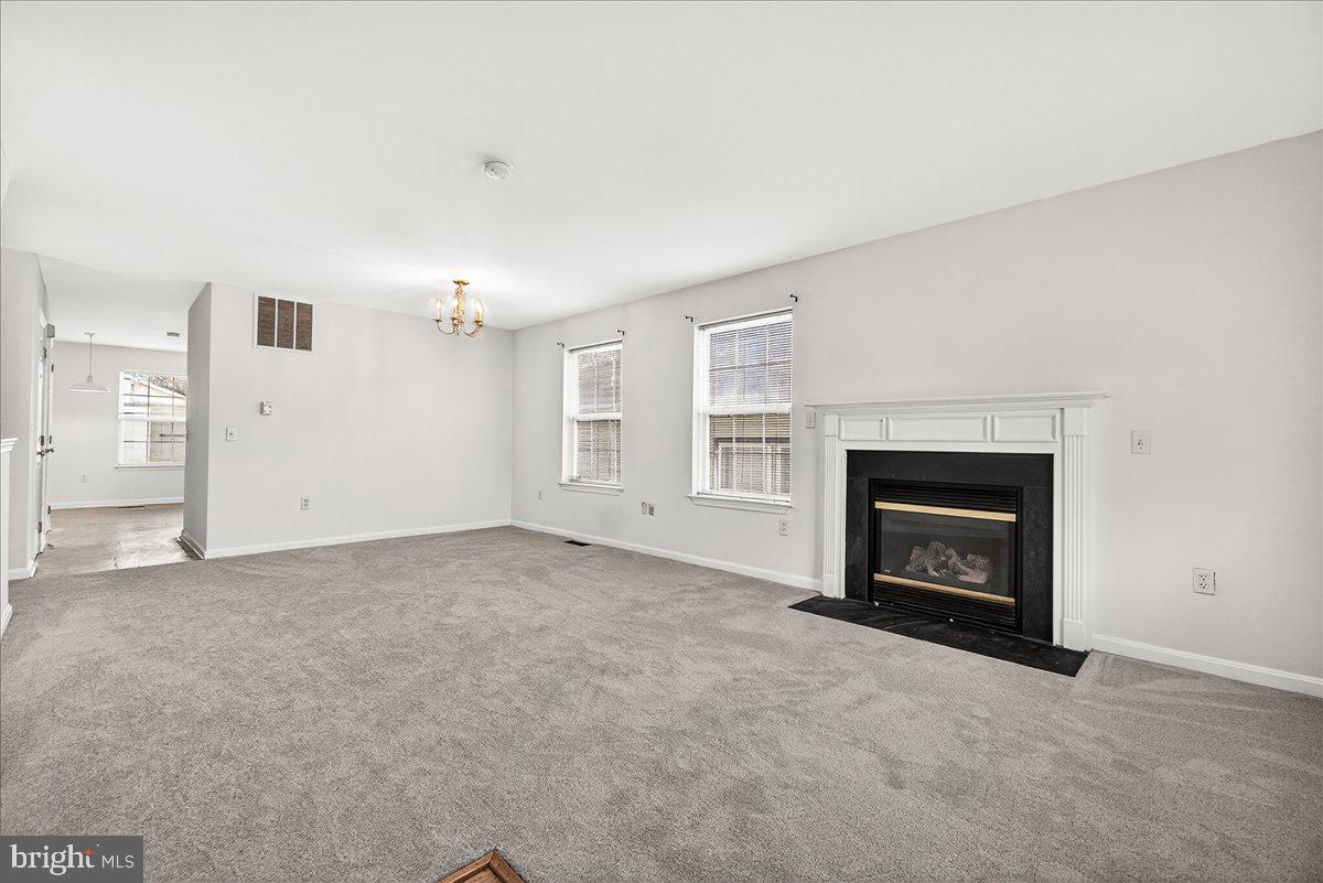 GATEWAY CROSSING - Residential