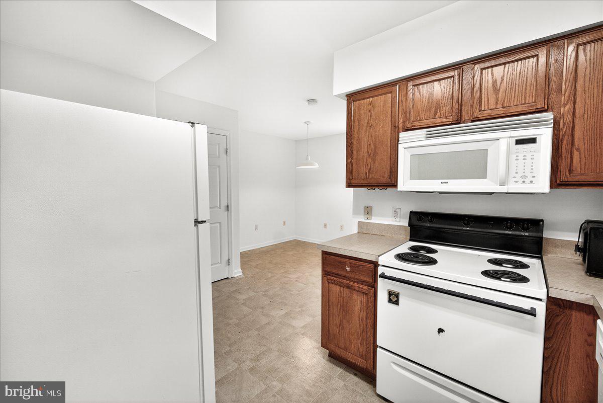 GATEWAY CROSSING - Residential