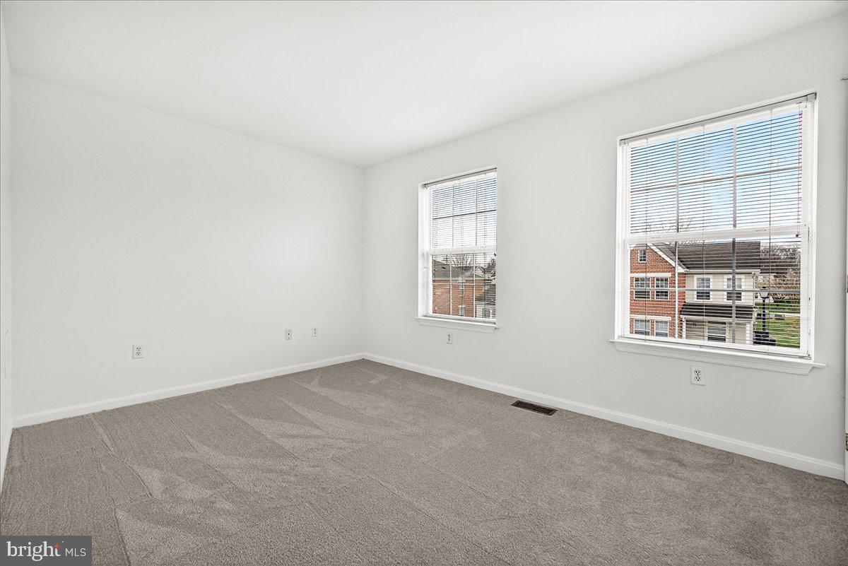 GATEWAY CROSSING - Residential