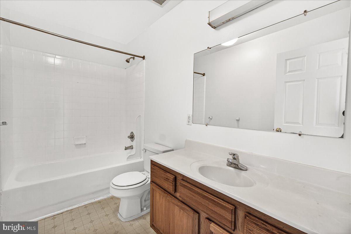 GATEWAY CROSSING - Residential