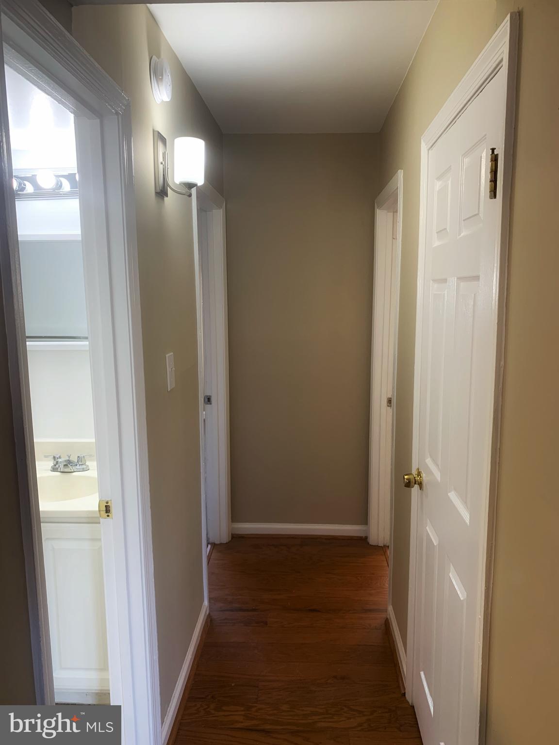 MARKHAM VIEW CONDOMINIUMS - Residential Lease