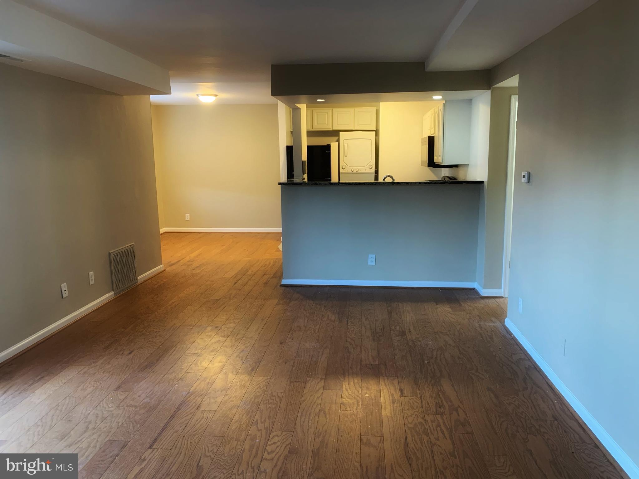 MARKHAM VIEW CONDOMINIUMS - Residential Lease