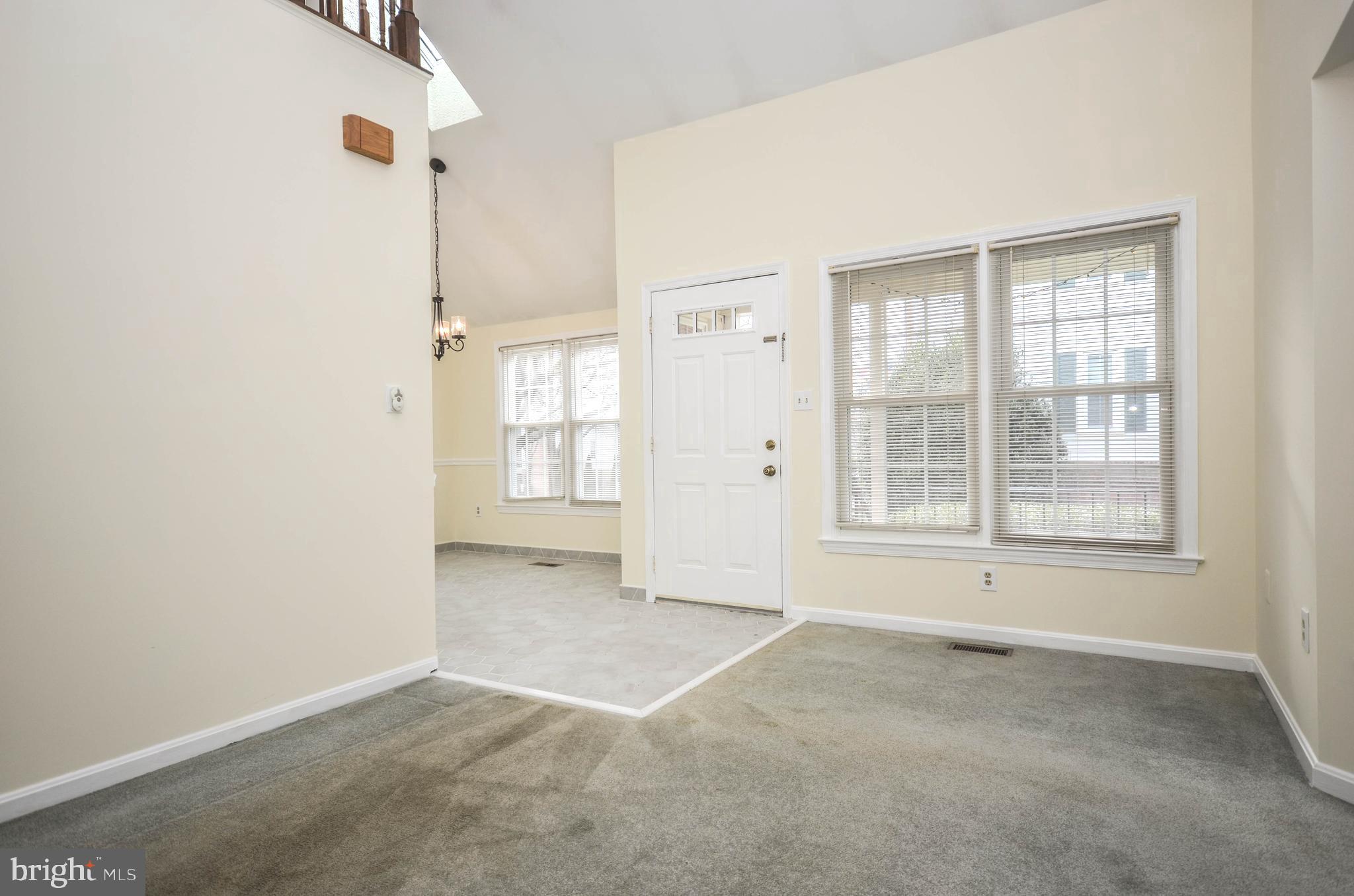 CAROLINE OAKS - Residential Lease