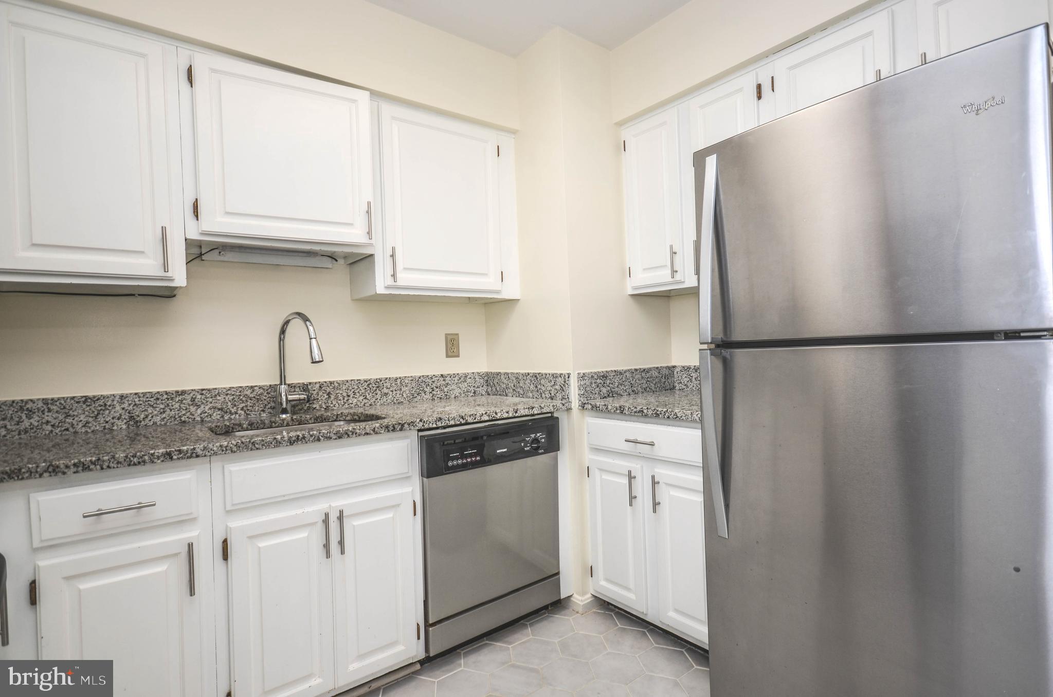 CAROLINE OAKS - Residential Lease